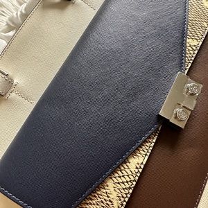 Tory Burch  Triple-Compartment Tote Bag with detachable wallet